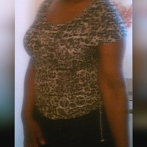 Forever 21  Women's Chettah Print Stretch Top, Size M